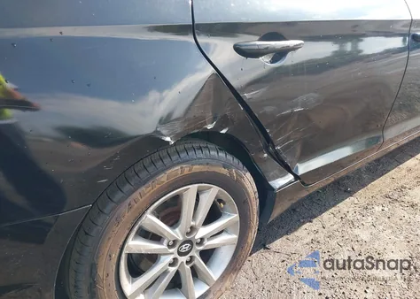 2016 Hyundai Sonata Se from USA, damaged, VIN 5NPE24AFXGH368001